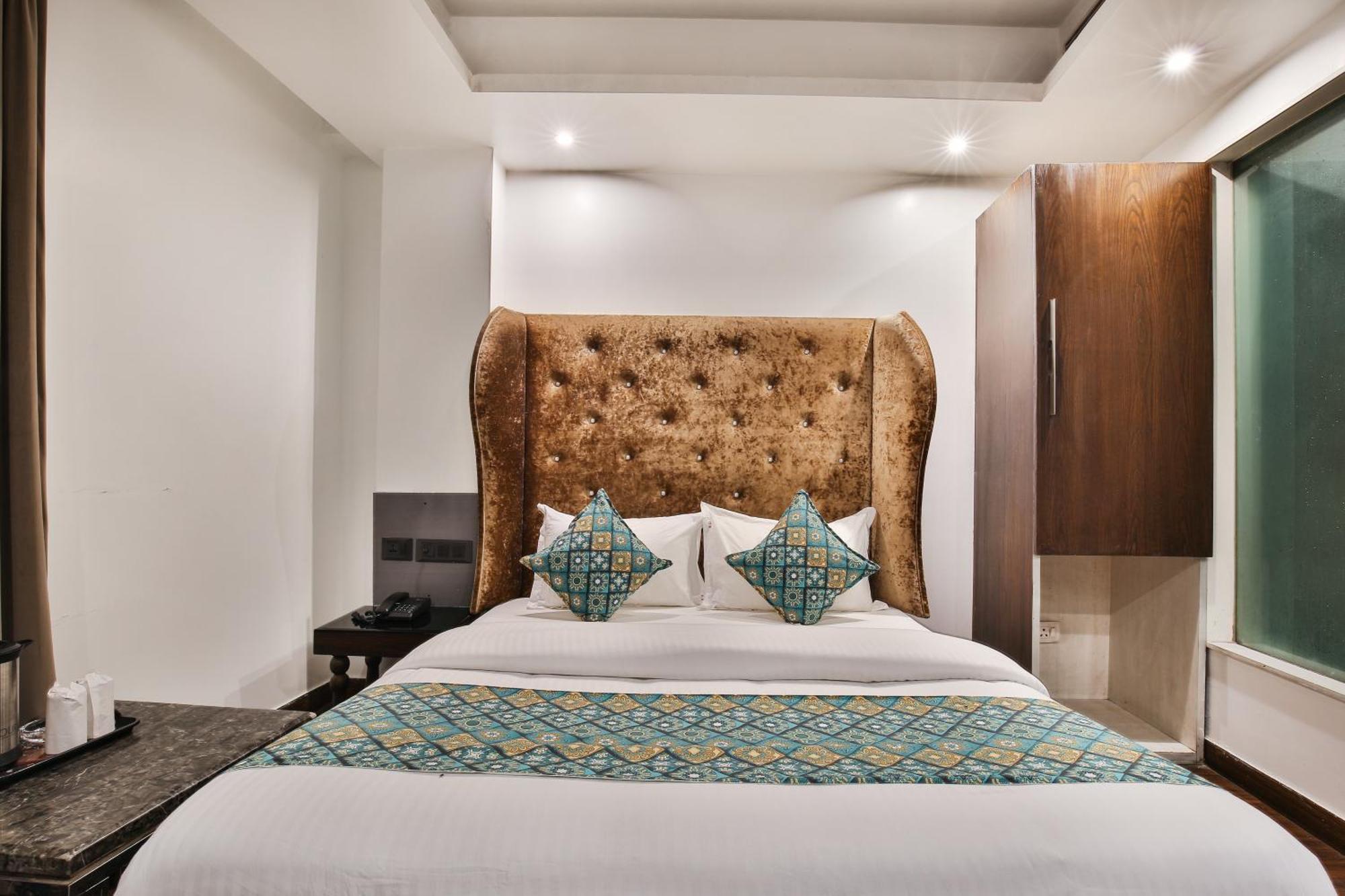 Hotel Uppal International, Near New Delhi Railway Station Dış mekan fotoğraf