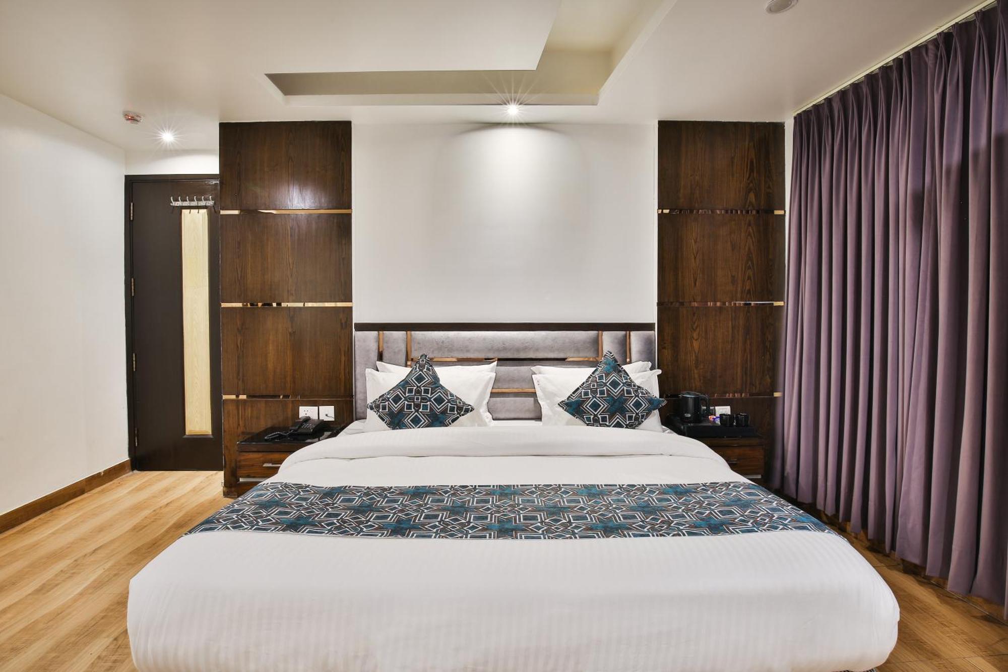 Hotel Uppal International, Near New Delhi Railway Station Dış mekan fotoğraf