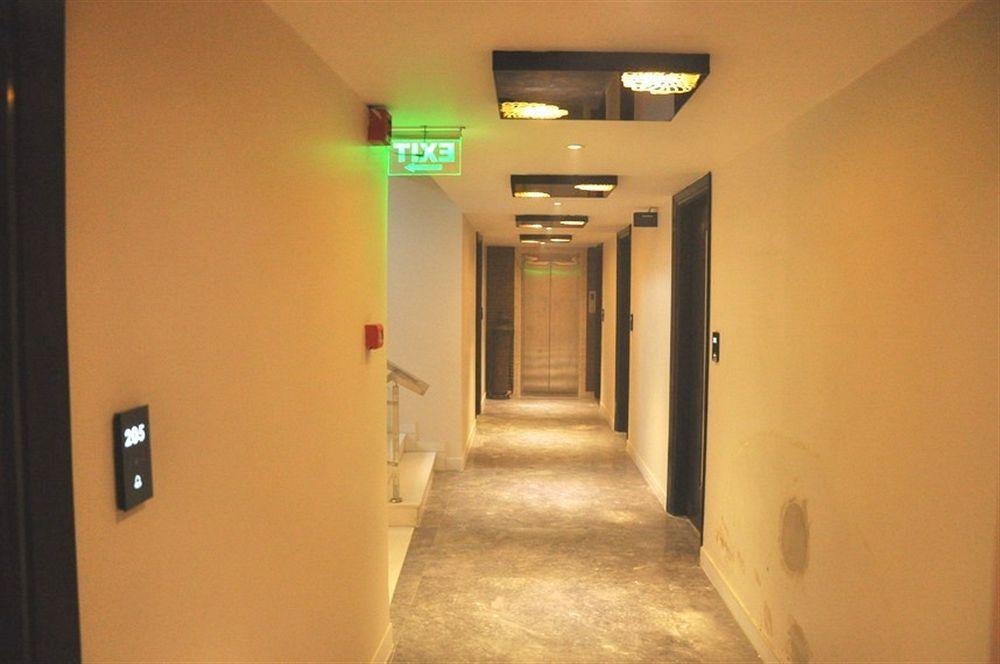 Hotel Uppal International, Near New Delhi Railway Station Dış mekan fotoğraf