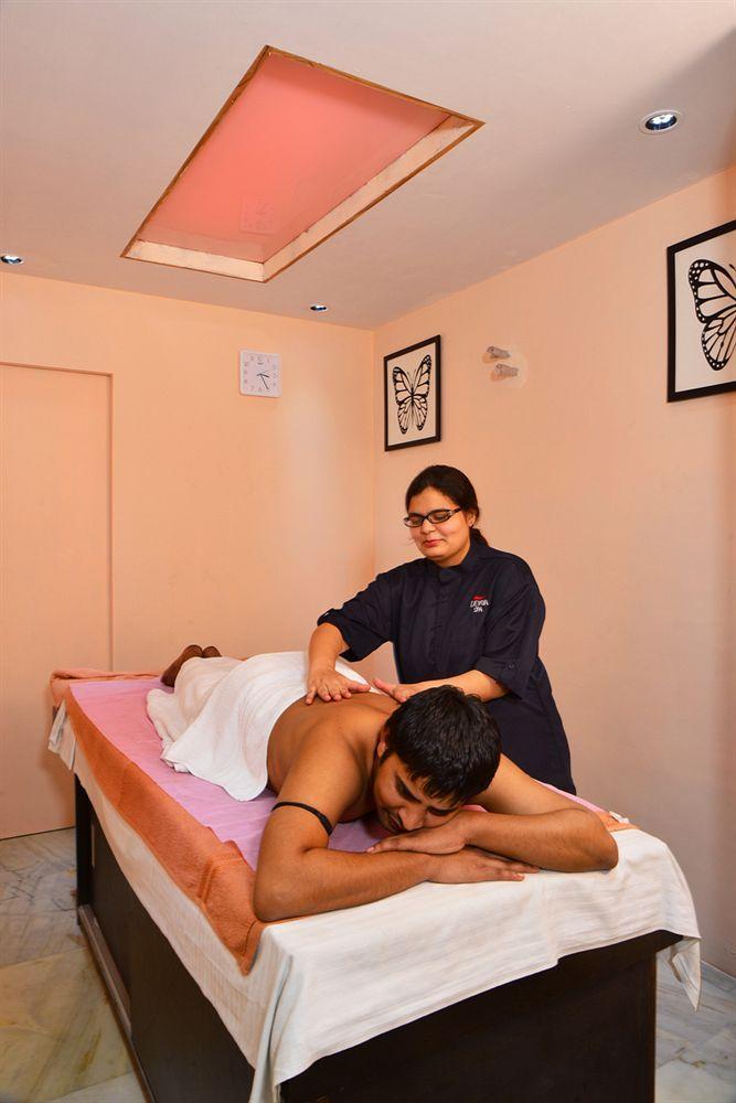 Hotel Uppal International, Near New Delhi Railway Station Dış mekan fotoğraf